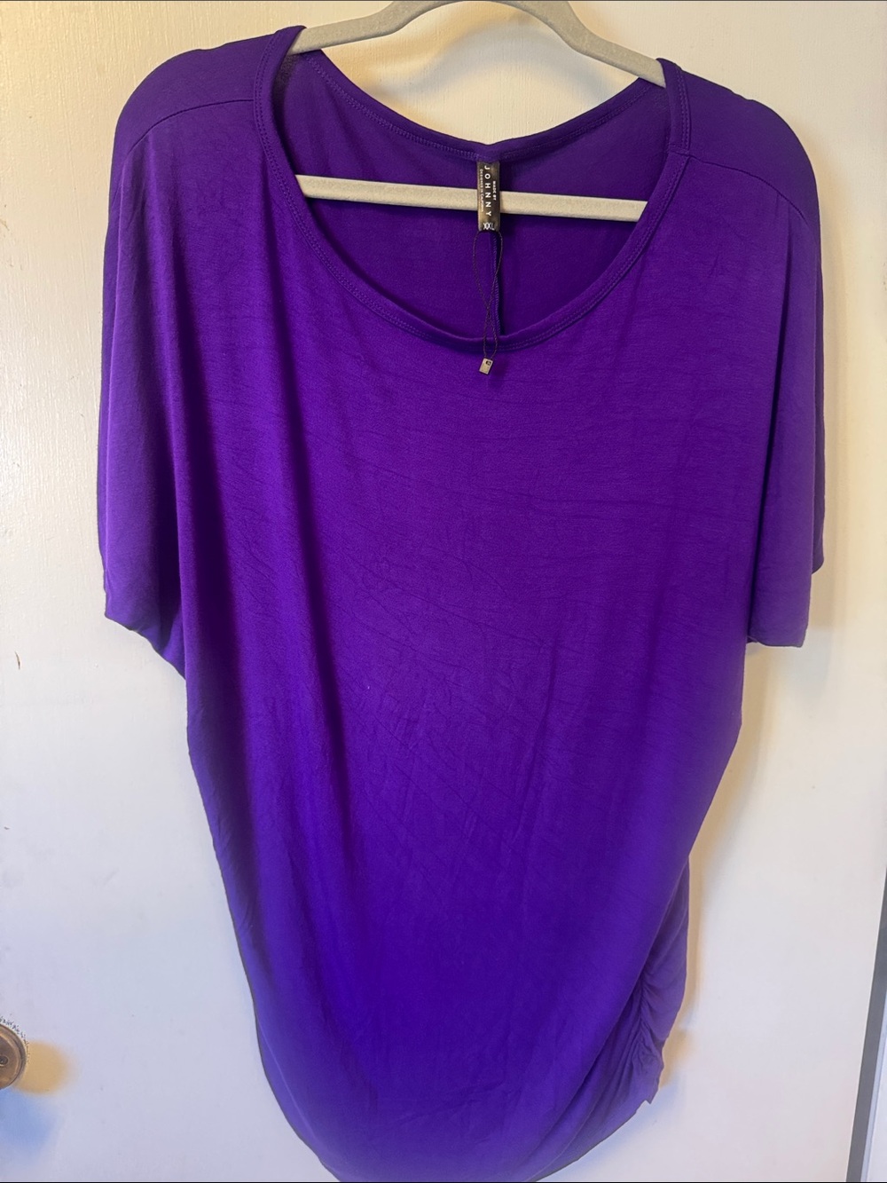 Relaxed Scoop Neck Short Sleeve Top in Vibrant Purple